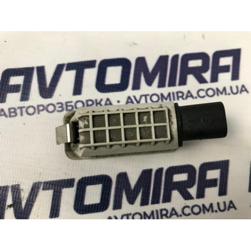 Фонарь подсветки номера Ford Mondeo 4 2007-2014 7S7113550AB